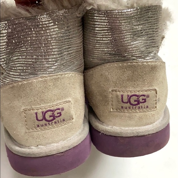UGG Mini Bailey Button Lizard Boots - Picture 8 of 15